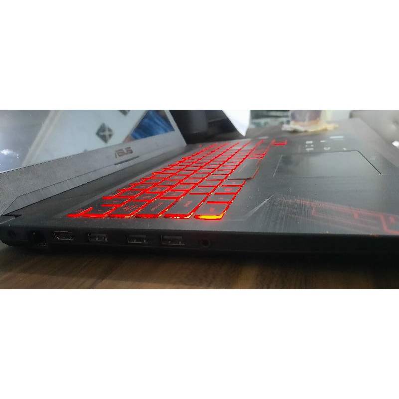 ASUS TUF GAMING FX504G Intel® Core™ i7-8750H