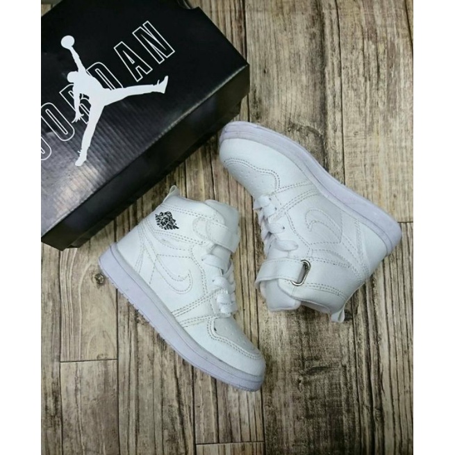 SEPATU ANAK NIKE AIR JORDAN FULL WHITE