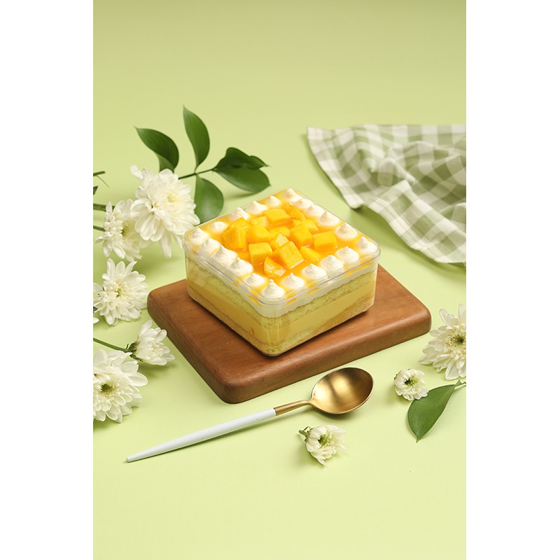 

Sweet Life Dessert Box / Petite Mango Passion