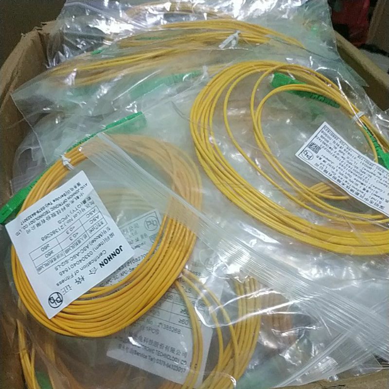 FIBER OPTIC PATCH CORD