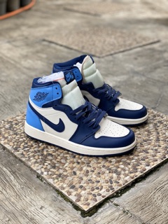  Sepatu  Nike  Air  Jordan  1 Retro High OG Obsidian Size  40 45 