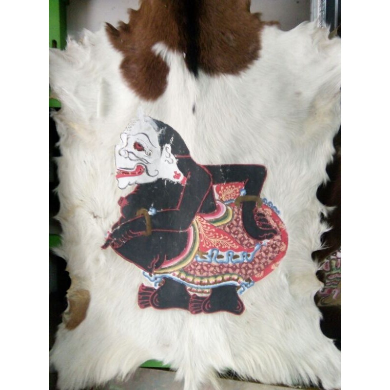 wayang semar kulit kambing