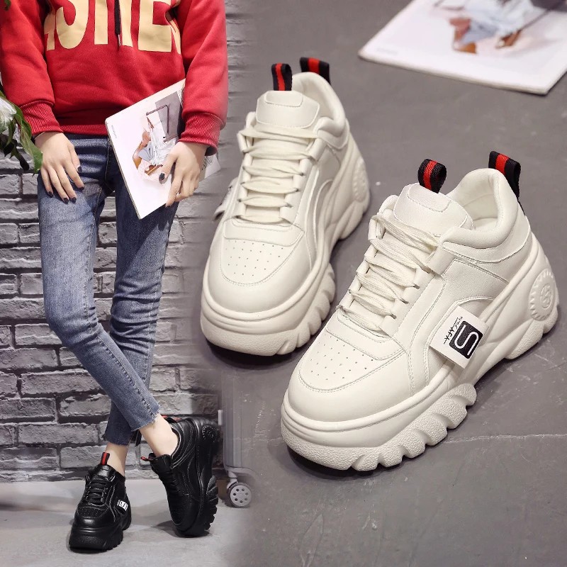 R9 Sepatu Wanita Sneaker AMBASADOR