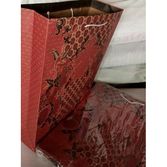 

paper bag / shopping bag/ tas kertas batik uk 26cm x 34cm x 9cm