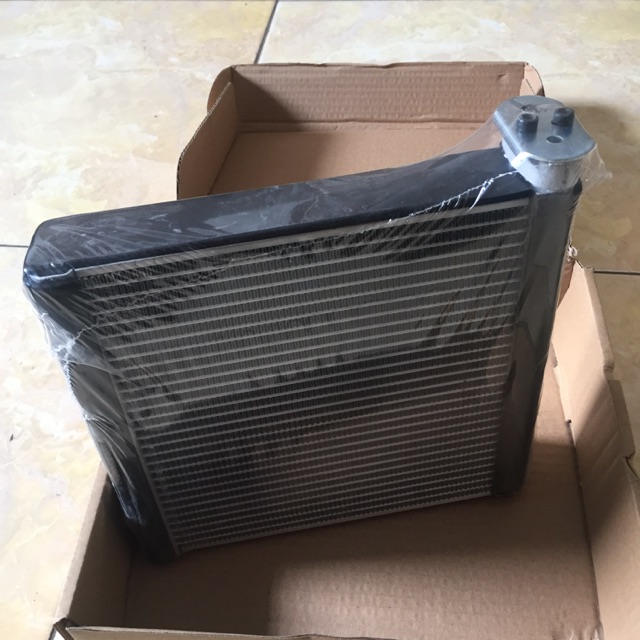 EVAPORATOR XOVER-SX4 EPAPORATOR EFAPORATOR AC MOBIL