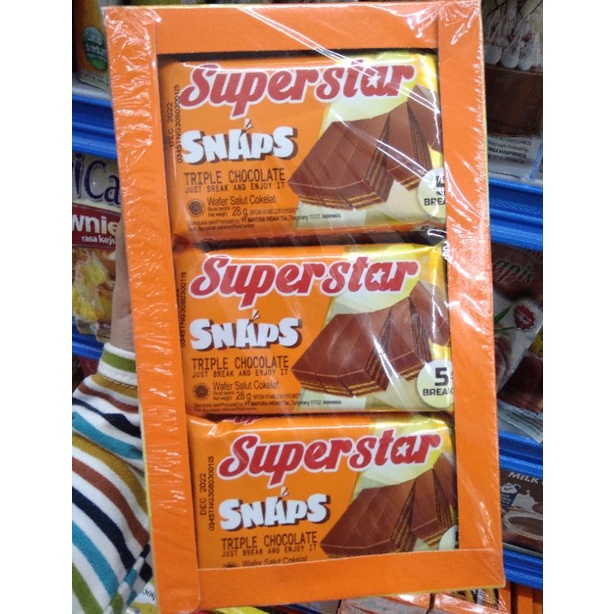 

WAFER SUPERSTAR SNAPS 1BOX (isi 12pcs)