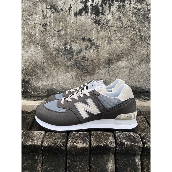 Sepatu New Balance 574 Grey 100% Original Resmi PT MAP