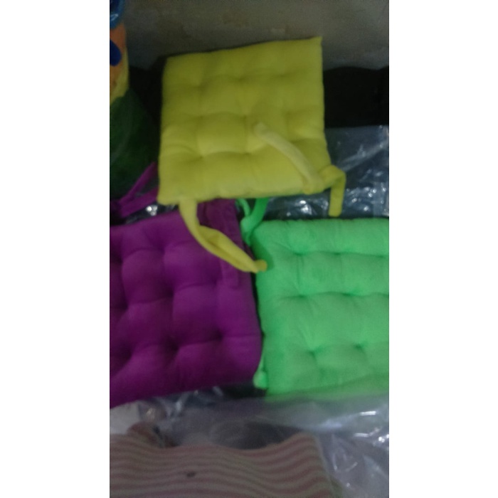 Sofa-Bantal- Bantal Lantai / Bantal Alas Kursi Kain Velboa - Hitam -Bantal-Sofa.