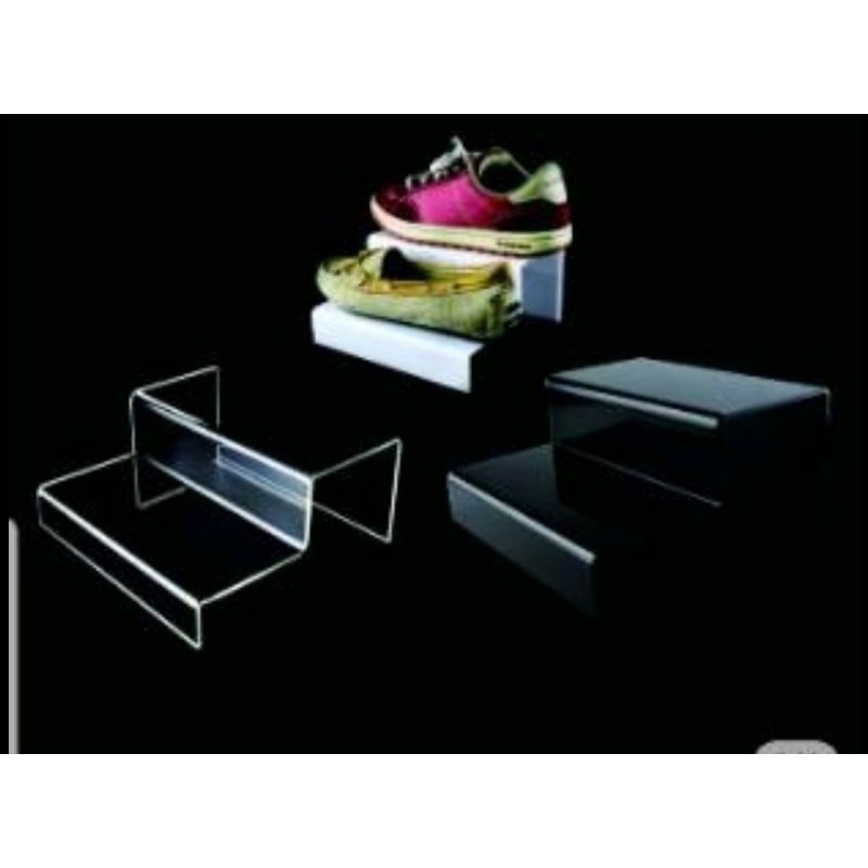 

akrilik display sendal/sepatu