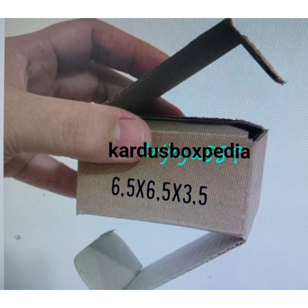 

kardus box diecut uk. 6,5x6,5x3,5 DIECUT