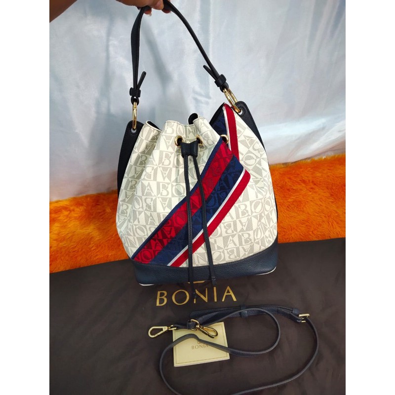 Link co kekurangan Bonia Serut Putih