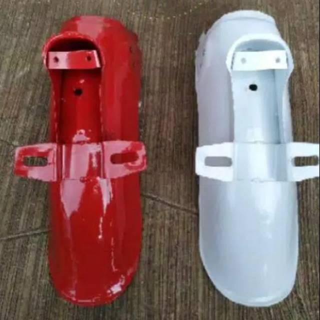 Selebor spakbor belakang honda c70