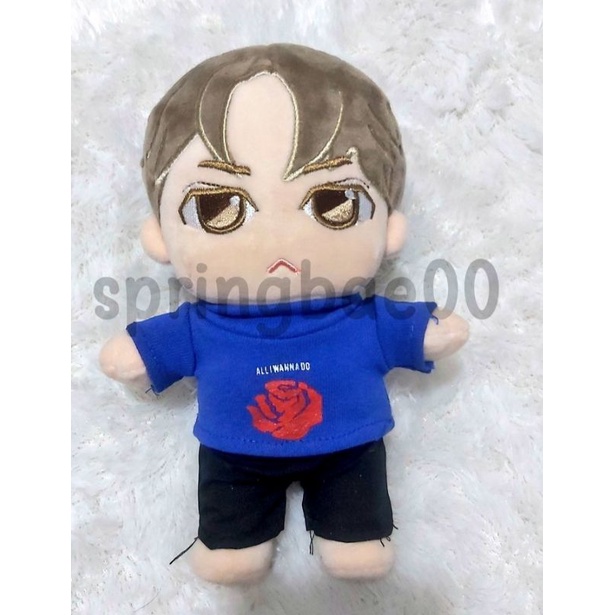 Wanna One Winter Pop-up Store Doll Bae Jinyoung (BOOKED)
