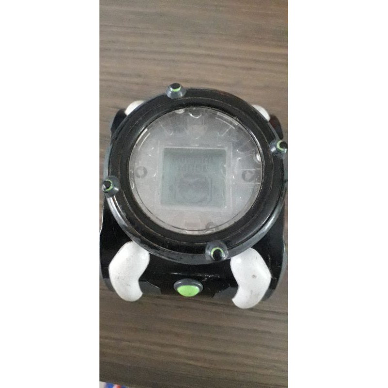 Ben 10 omnitrix deluxe classic bandai dx watch cartoon network jam tangan mainan
