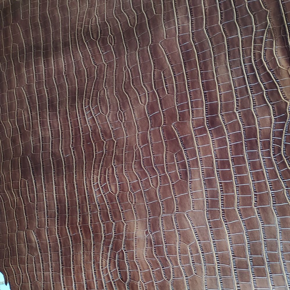 Nobira98 Kulit Sapi Asli Motif Buaya Perut ( Tahu )/ Croco Perut Warna Coklat Ketebalan 1.5 Mm