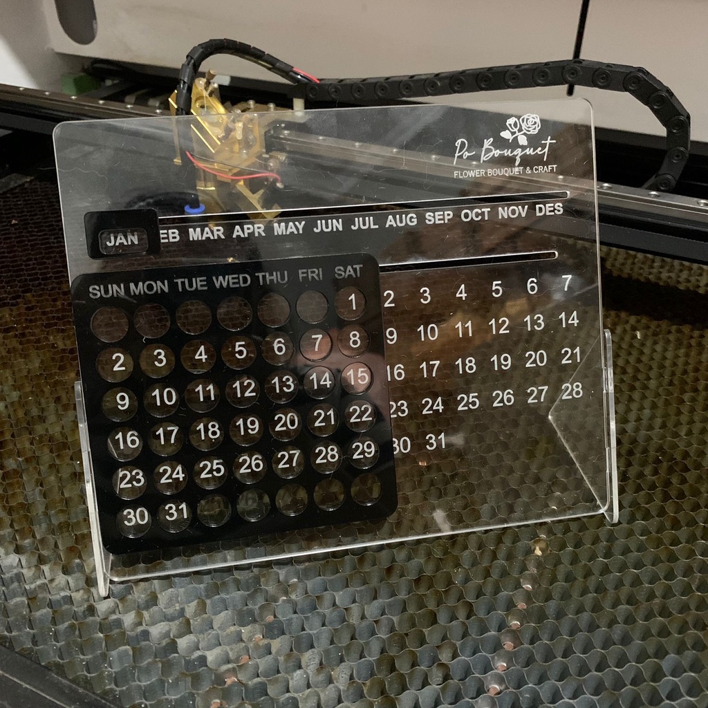 

Kalender abadi akrilik / perpetual calendar akrilik