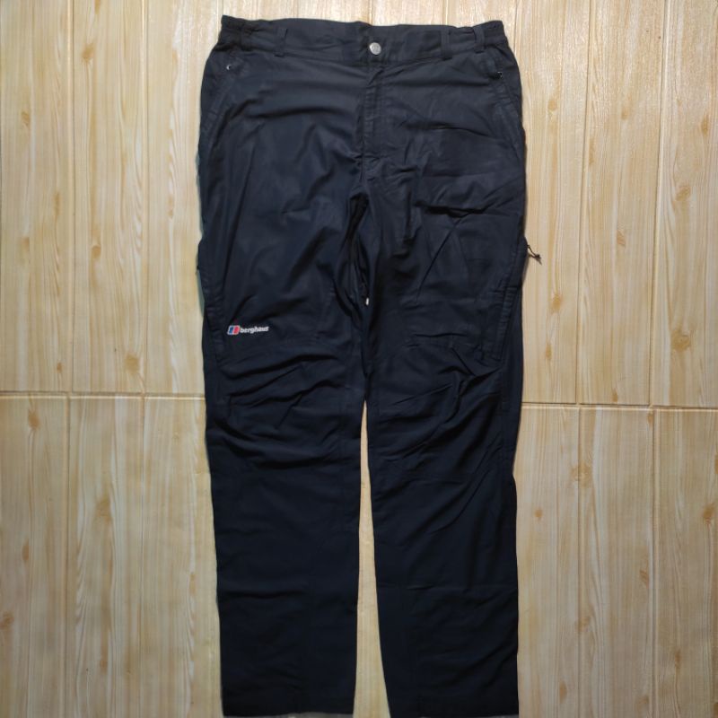 CELANA GUNUNG QUICKDRY BERGHAUS (second original)
