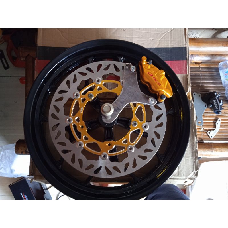 Braket double disc Xabre/R15V3 kaliper RCB