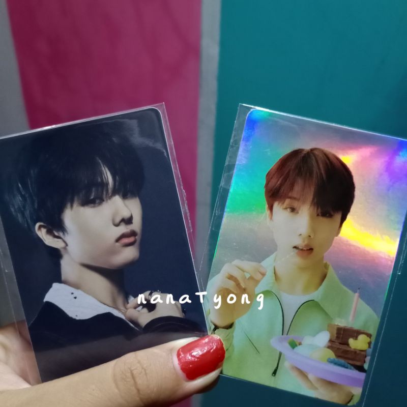 pc photocard poca jisung benefit aladin sg21 + pc jisung sticker Resonannce pt1