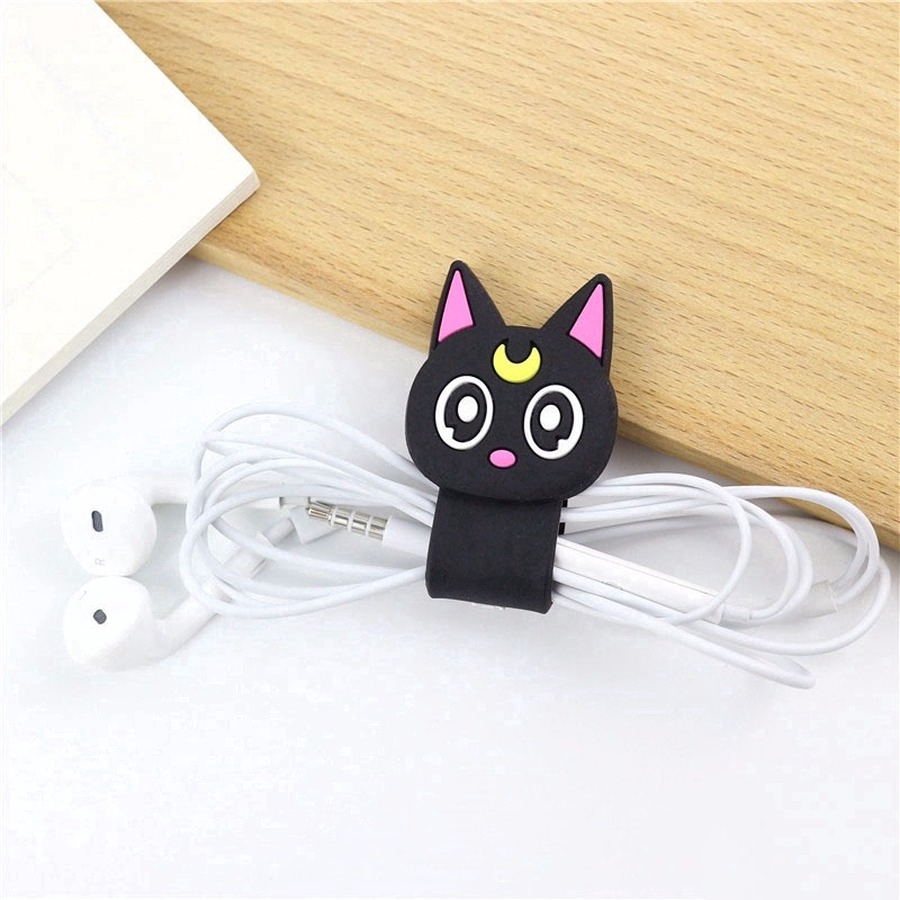 Holder Pelindung Kabel Earphone Desain Kartun Lucu