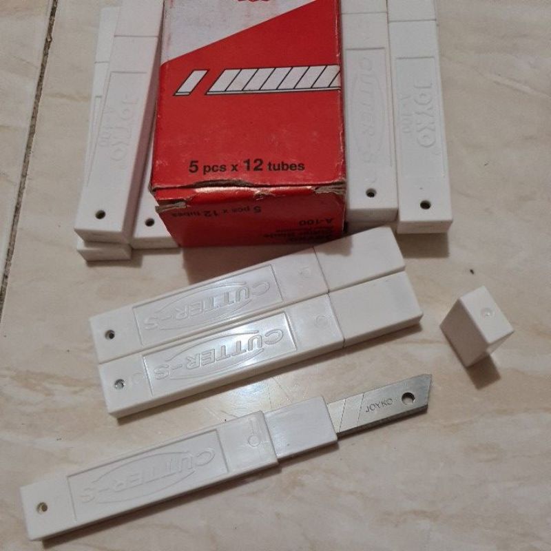 

Isi cutter kecil Joyko A-100