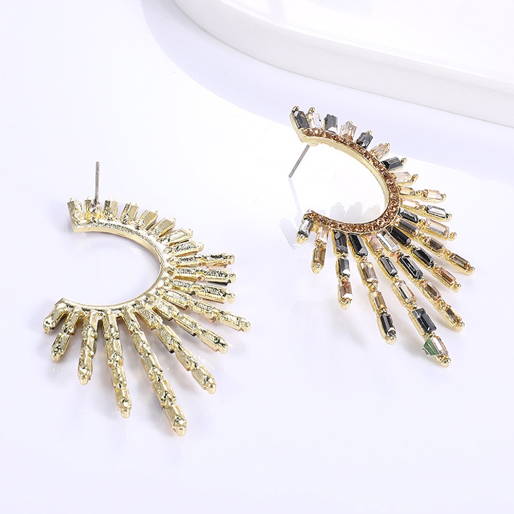 Hu Hu Hu Hu Hu Alat Bantu Pasang Kacamata♡ Anting Tusuk Bentuk C Desain Bunga Matahari Aksen Berlian Imitasi Untuk Wanita