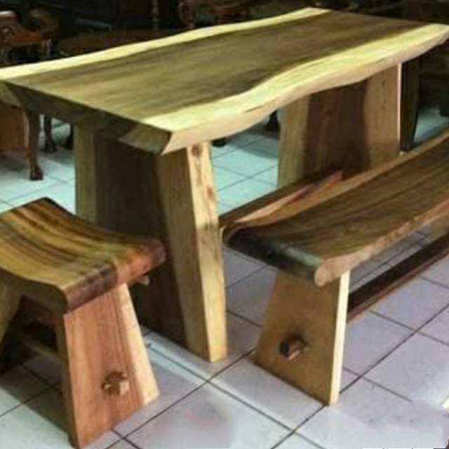 Meja makan trembesi solid blok