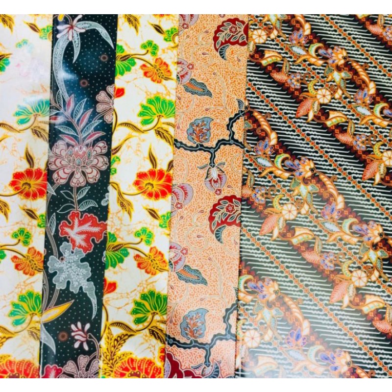 

Kertas Kado Kiky Batik