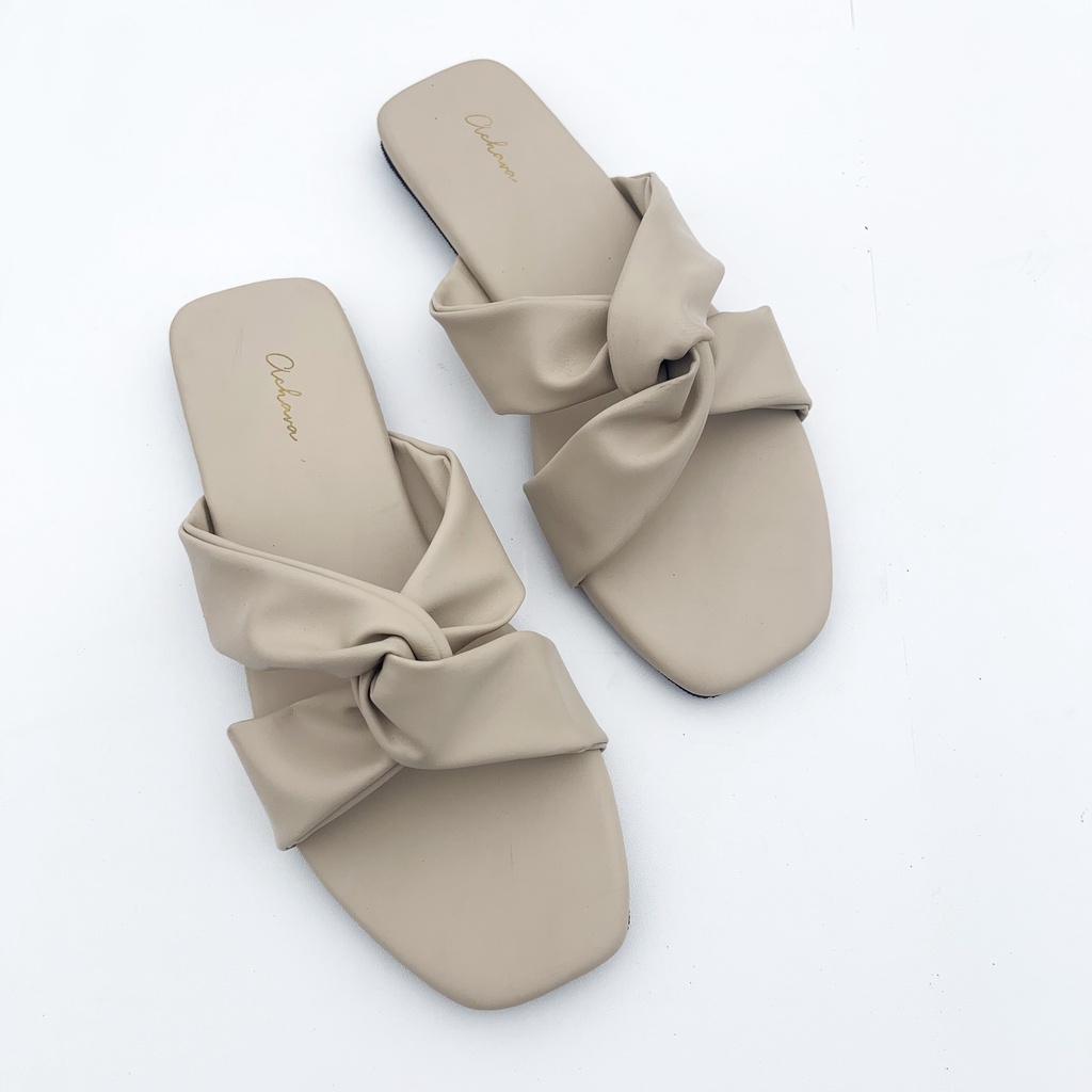 ACHAVA Sandal Wanita Cary Sendal Teplek Kenkinan-Beige(S)