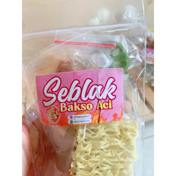 

Seblak bakso Aci