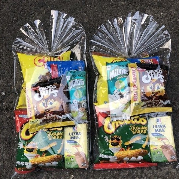 

goodiebag ultah/Snack ulang tahun 8000an