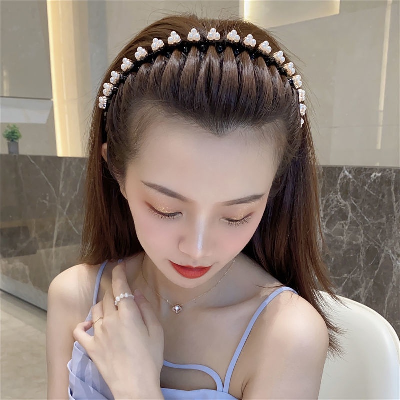 Fashion Bangs Hairstyle Multi-layer Hollow Woven Headband with Tooth Design Alligator Clip