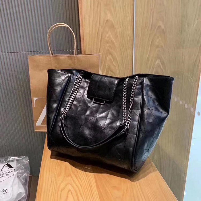 6701 Tote Bag Zara with Chain Strap
