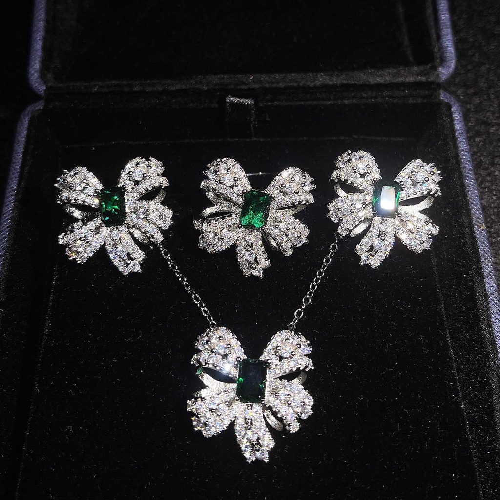 Set Kalung Cincin Anting Stud Desain Kupu-Kupu Emerald Natural Bahan Stainless Untuk Aksesoris