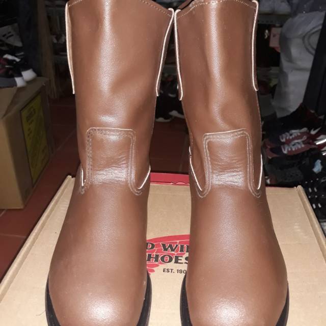 Sepatu Boot Safety RedWing