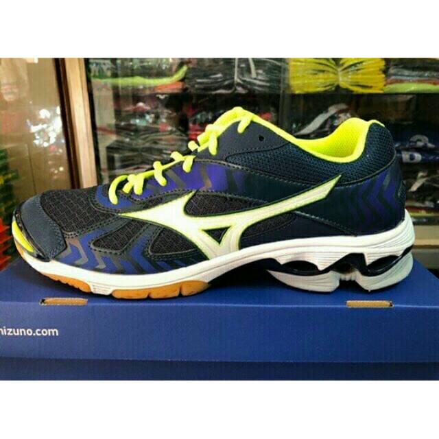 mizuno bolt 7 low