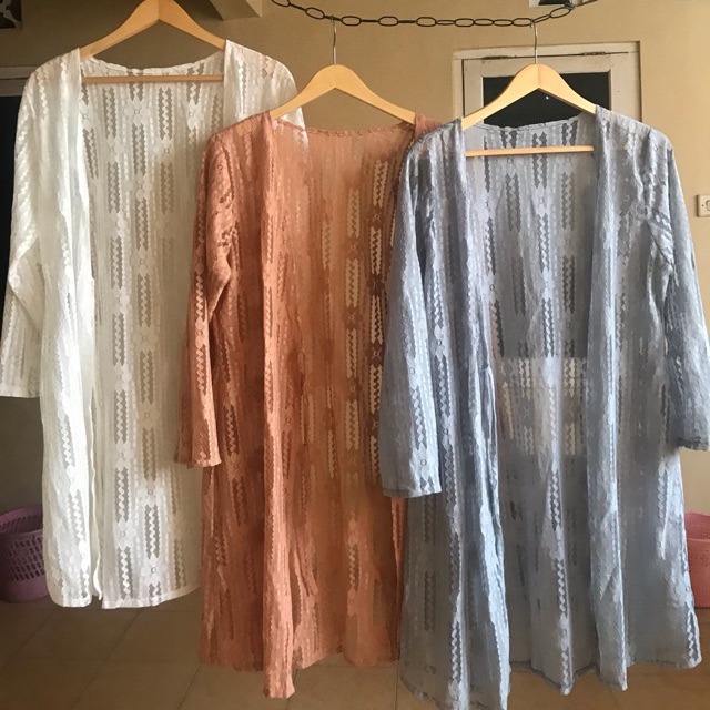 Outer broklat bruklat brokat panjang outer kondangan ootd ...