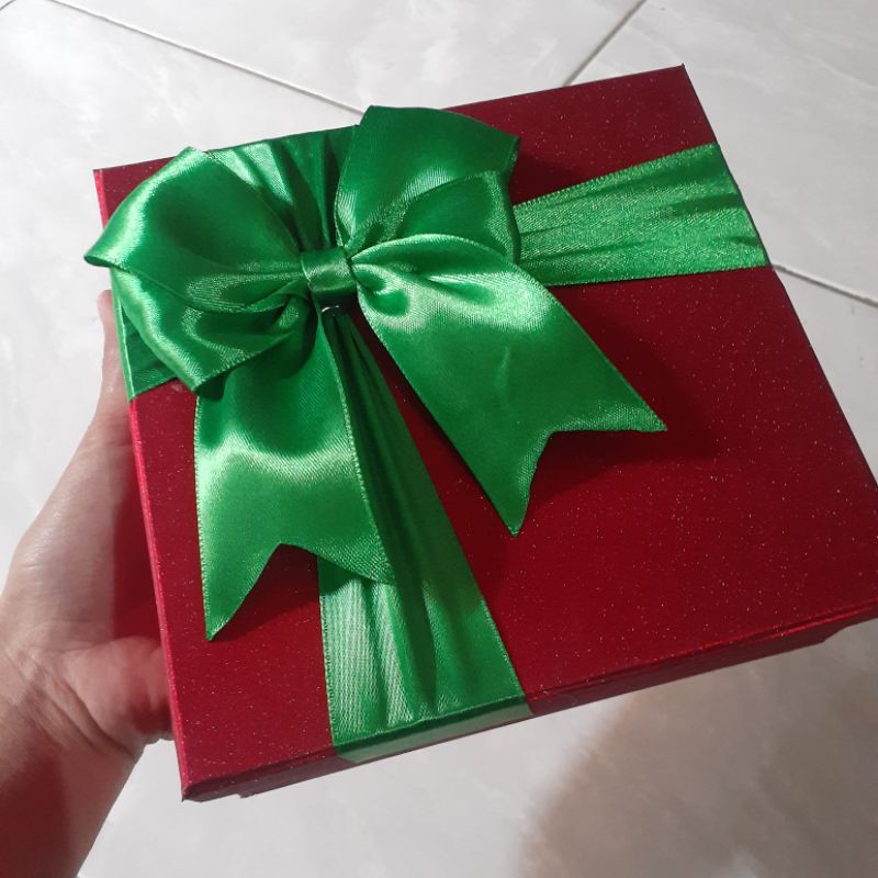 GIFTBOX CANTIK BISA CUSTOM WARNA HARDBOX KOTAK KADO HADIAH ISTIMEWA