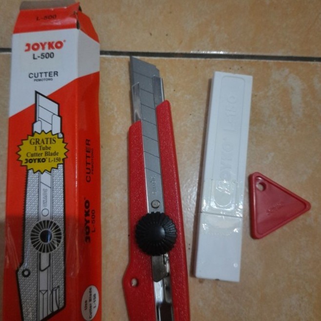 

Cutter Besar Joyko L-500 Gratis 1 tube Refill Cutter Blade Pisau L-150