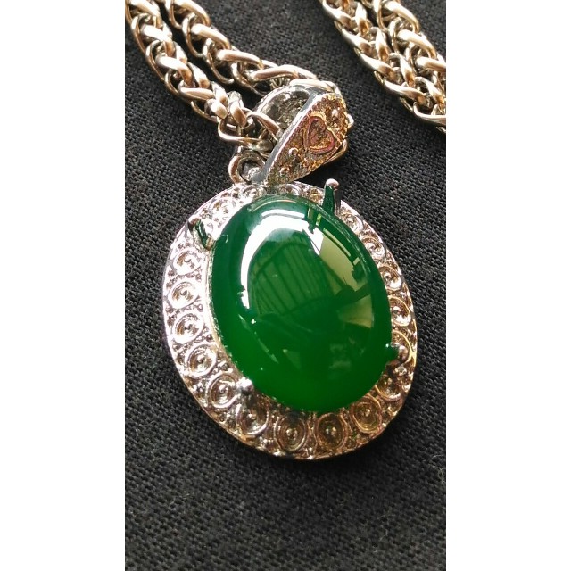 LIONTIN + KALUNG TITANIUM BATU AKIK HIJAU GARUT CHRYSOPRASE TOP QUALITY