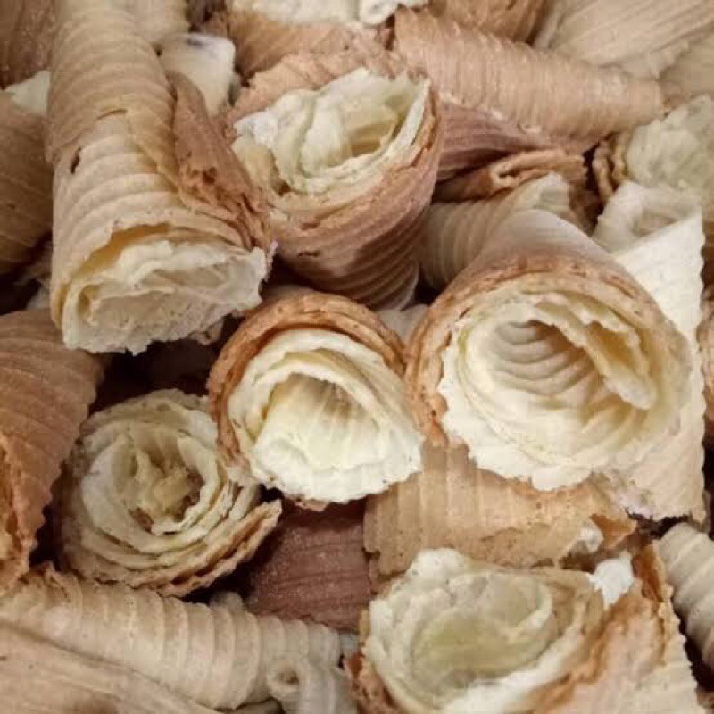 

kue opak contong