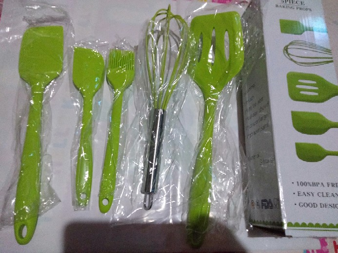 Spatula Set Alat Masak 5 In 1 Sutil Silikon Kocokan Spatula Silicon / Peralatan Masak Set
