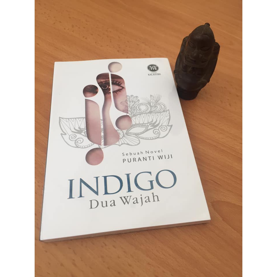 Novel Indigo Dua Wajah