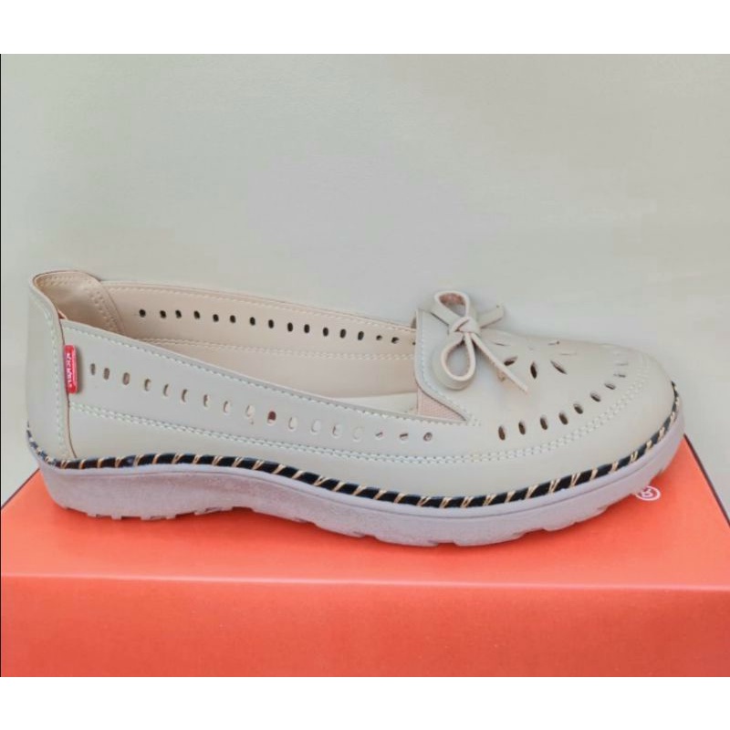 Custom sepatu wanita Jumbo bigsize. kode aulia 08 pita.