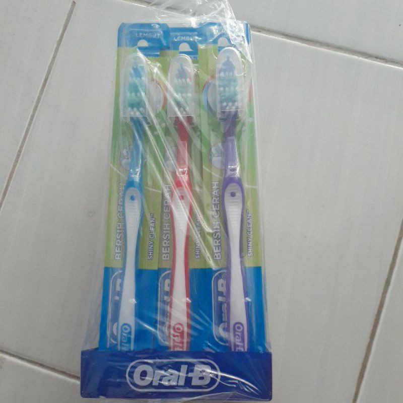 Oral B Shiny Clean Soft