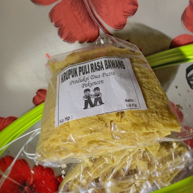 

Kerupuk Puli Mentah Rasa Bawang Dua Putra - 250gr