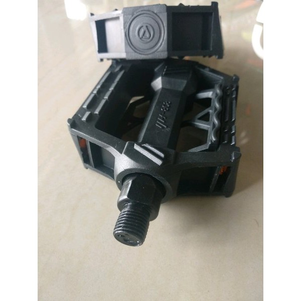 pedal pijakan sepeda bmx merk pacific pake pelor