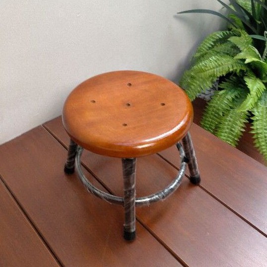 Kursi Dingklik Besi T25