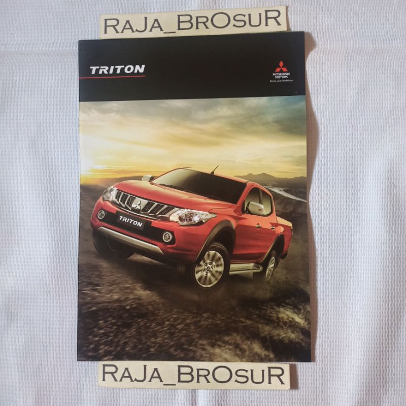 Poster brosur leaflet mitsubishi Triton Double Cabin 2018