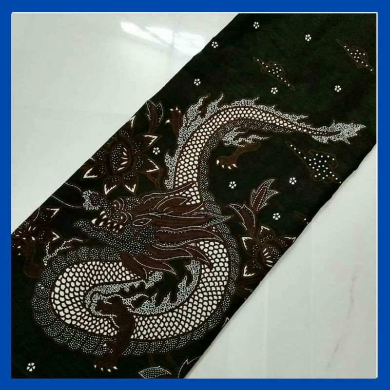 kain batik Pekalongan motif naga